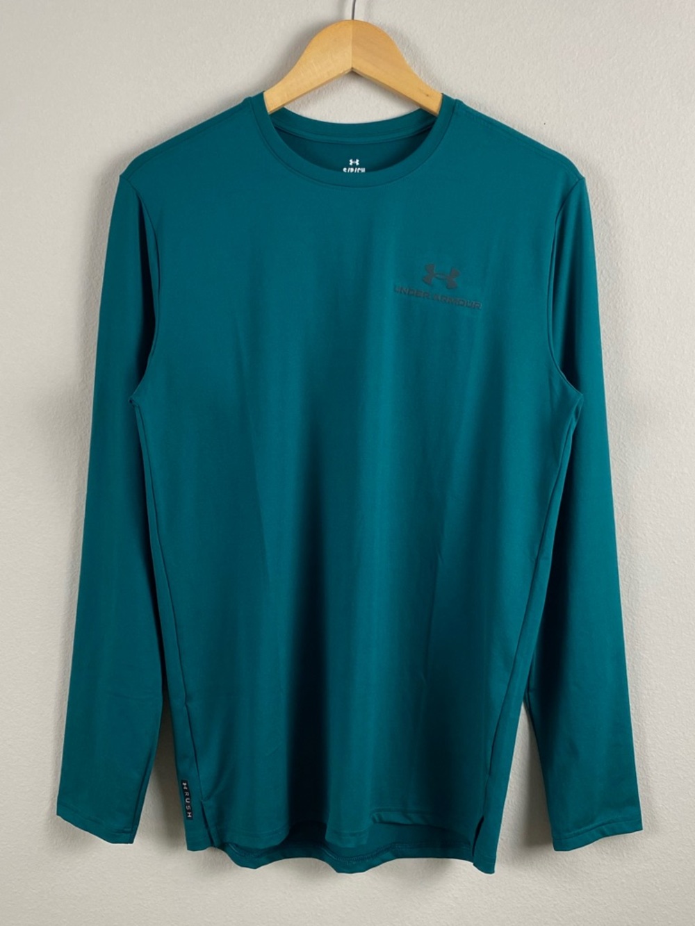 Under Armour UA Rush Vanish Energy Loose Fit Long Sleeve Tee | Rack Green